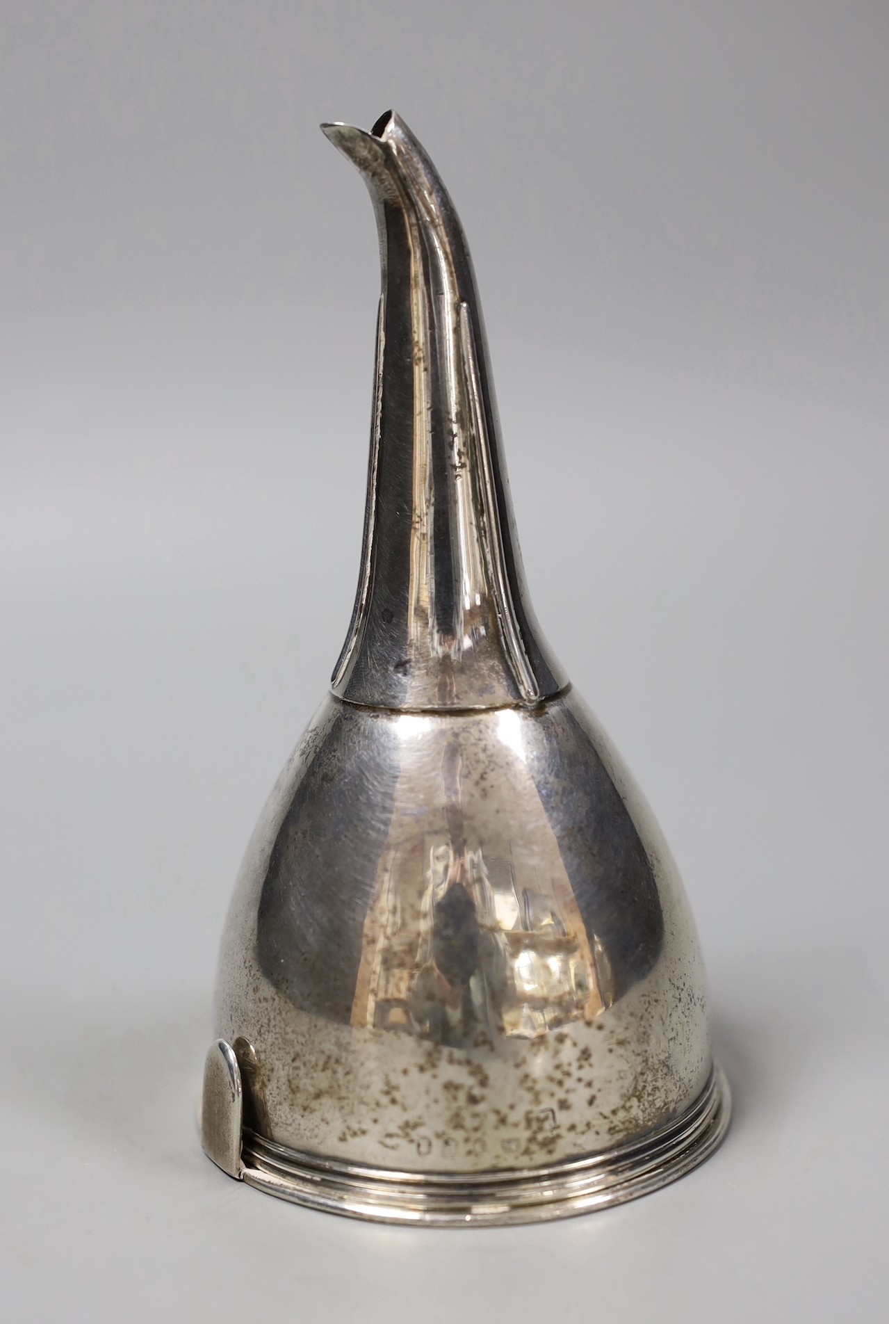 A George III silver wine funnel, Robert, David & Samuel Hennell, London, 1801, 14.5cm, 152 grams.